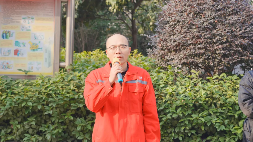 中博焊接学员代表袁兵发言 焊铸家乡新貌!中博学子今日出征百亿级磷化工产业集群(图2)